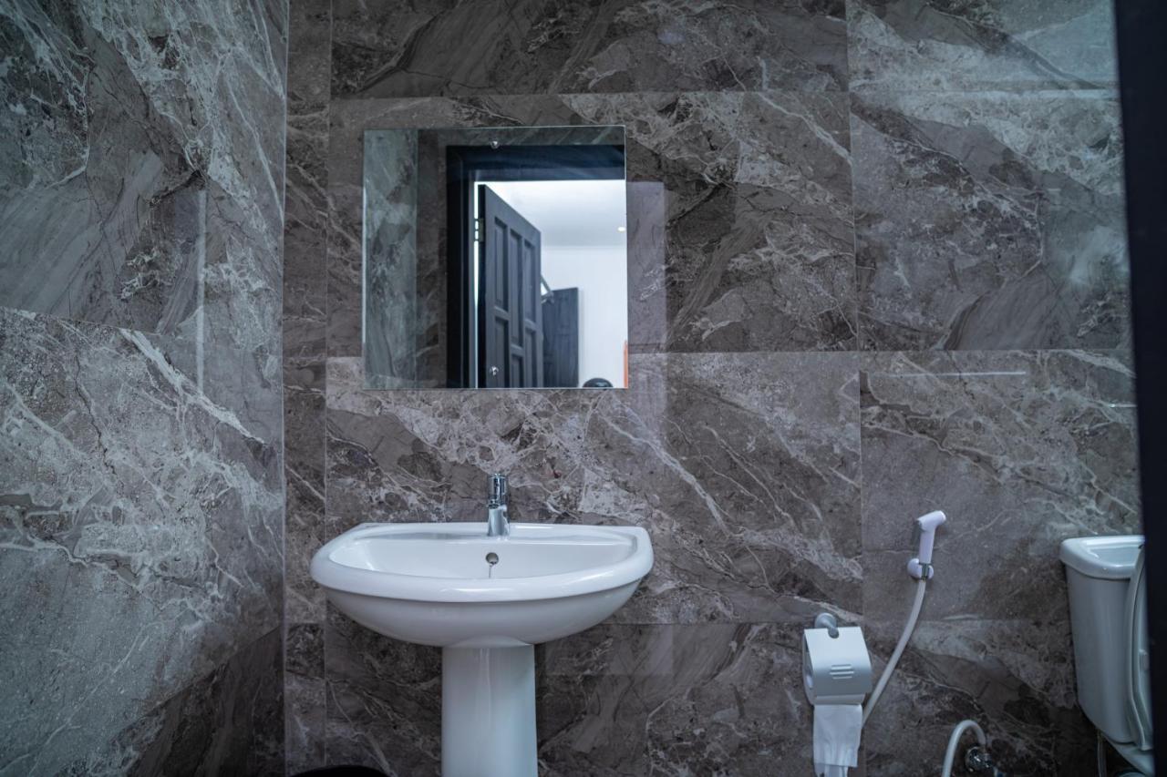 Upendo Boutique Hotel, ダル・エス・サラーム エクステリア 写真