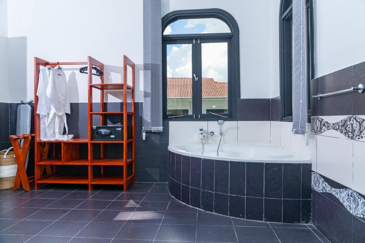 Upendo Boutique Hotel, ダル・エス・サラーム エクステリア 写真