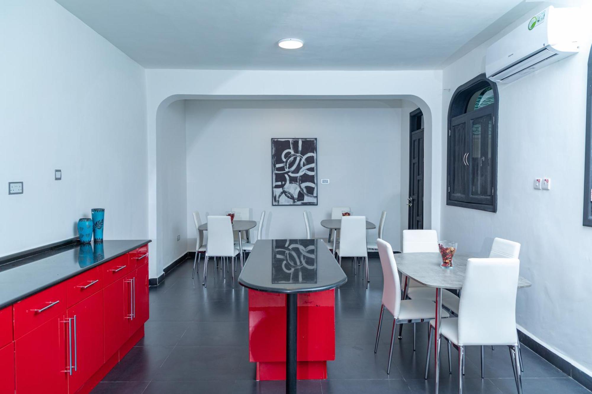 Upendo Boutique Hotel, ダル・エス・サラーム エクステリア 写真